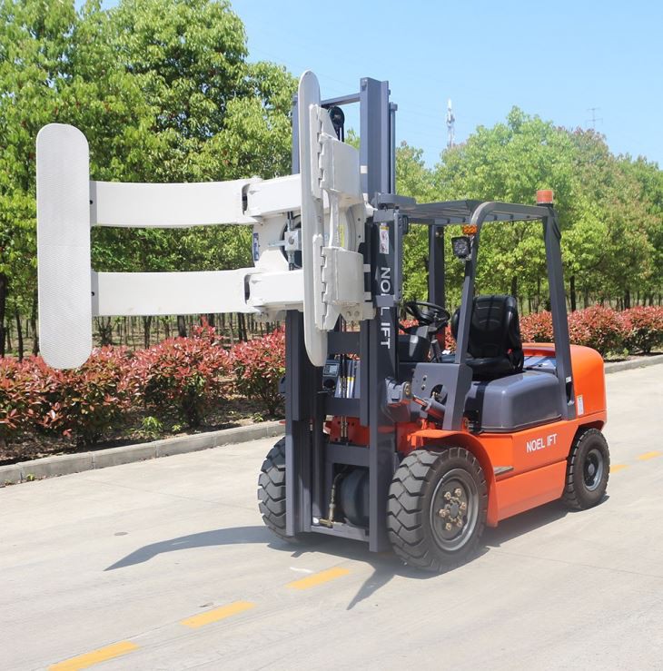 Diesel Forklift With Paper Roll Clamp