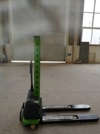 Sandėlio pakrovimo mini keltuvas Elektrinis savaiminio pakrovimo šakinis krautuvas